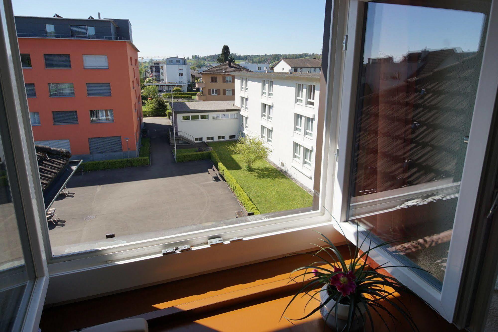 Hostel Eckstein Baar Eksteriør bilde